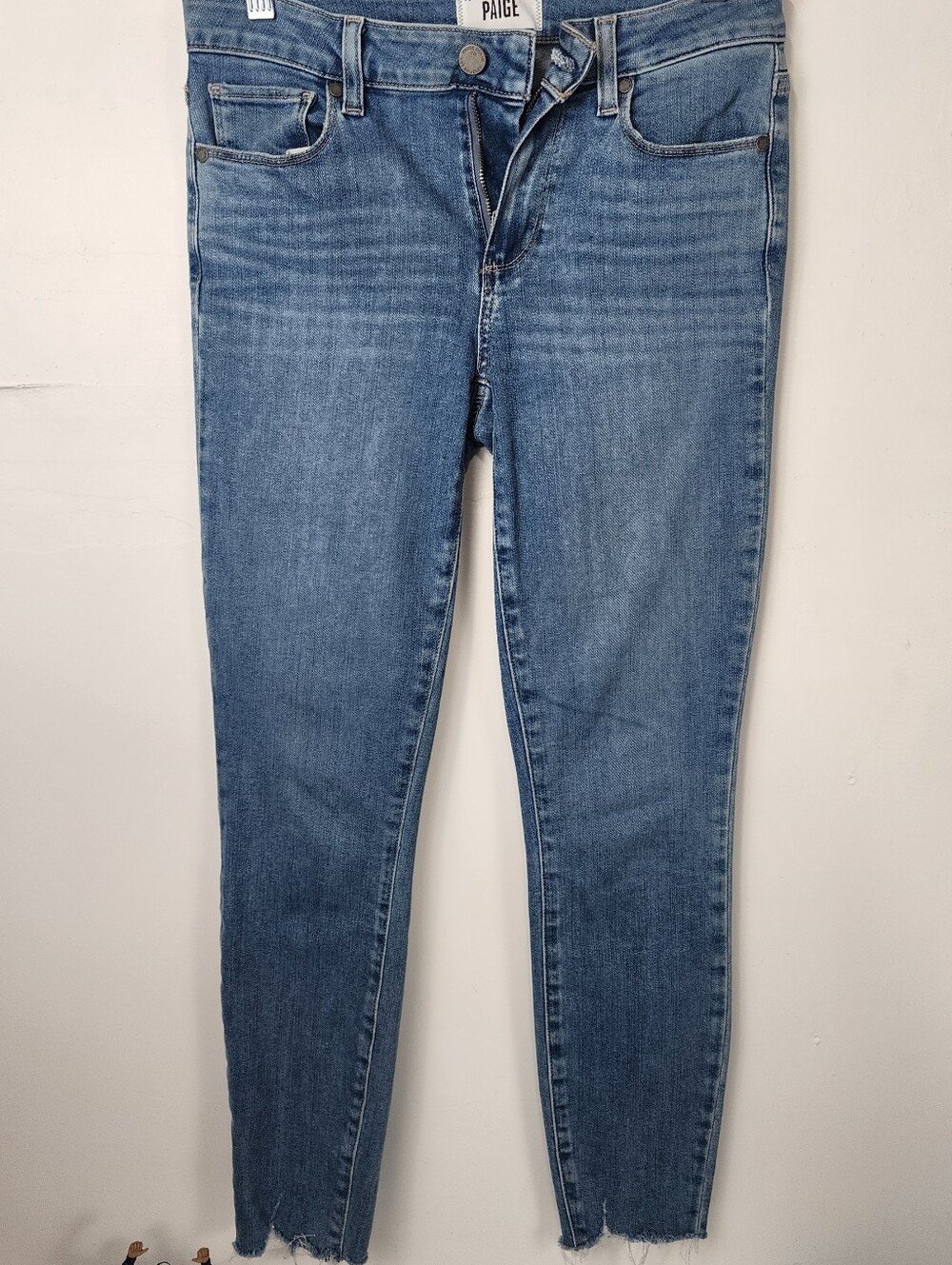 PAIGE Women's Blue Skinny Jeans Sz 27 Mid Rise With Frayed Ankles